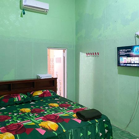 Parikesit Guest House Yogyakarta Exterior foto