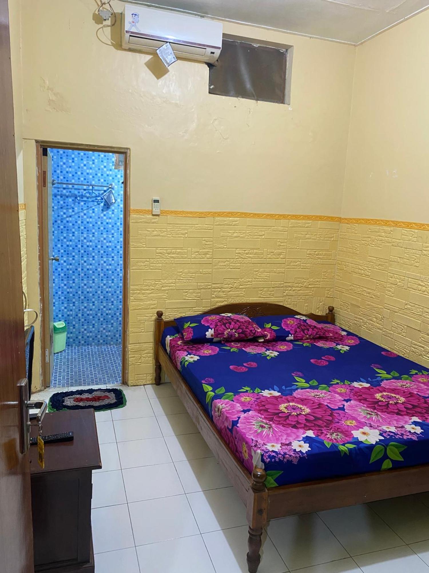Parikesit Guest House Yogyakarta Exterior foto